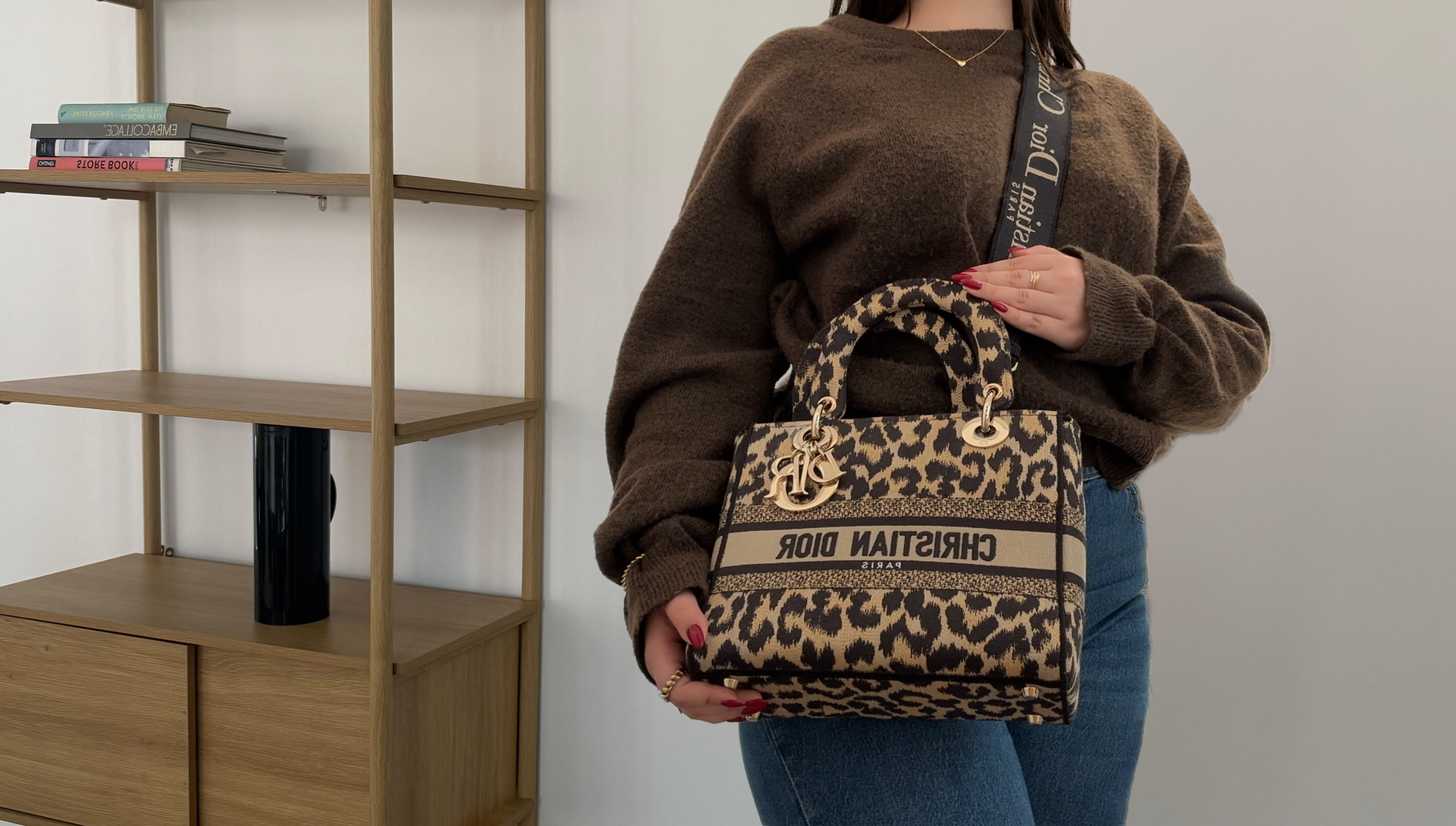 Oktober Giveaway Winner Nicole K.